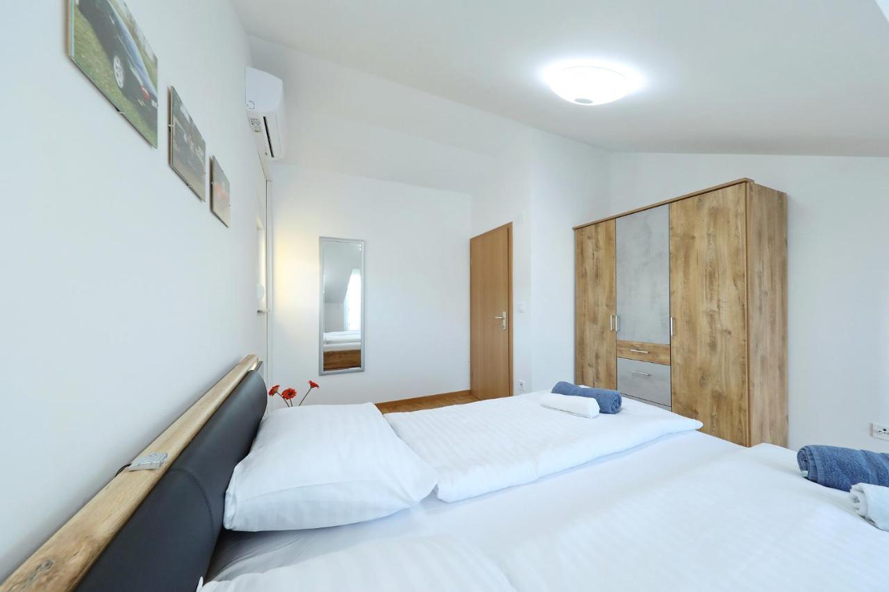 Oliva Apartmán *
