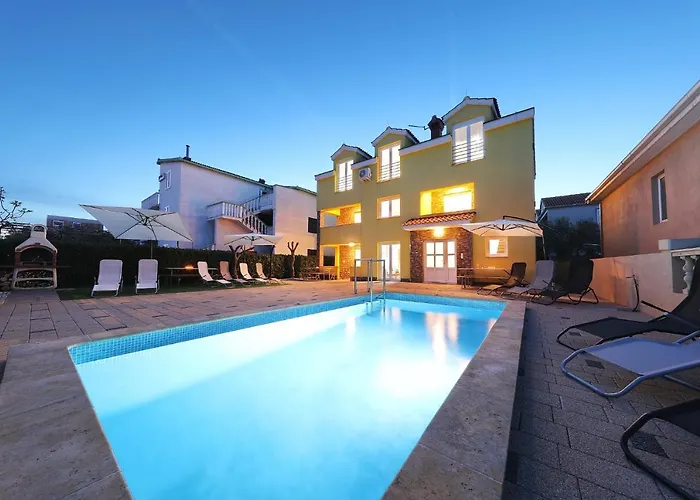 Apartments Oliva