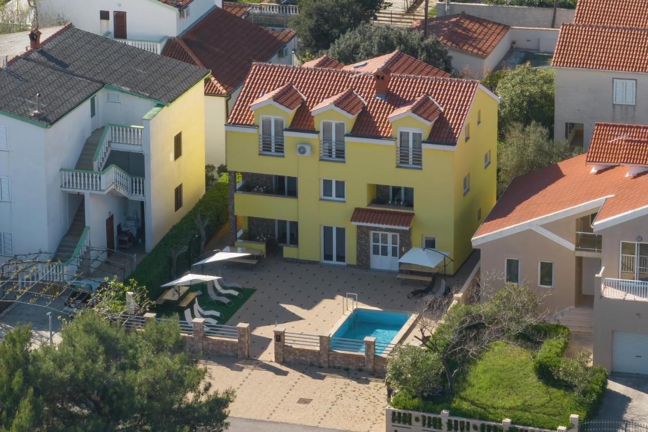 Apartment Oliva *
