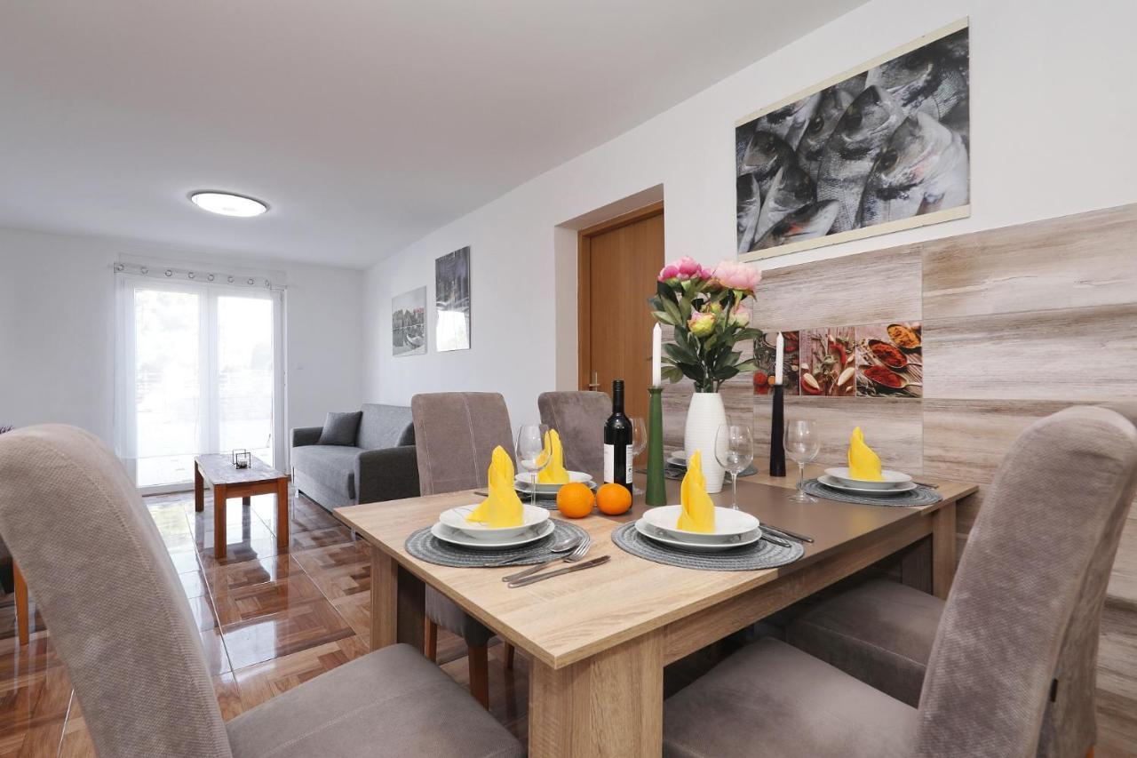 Apartment Oliva