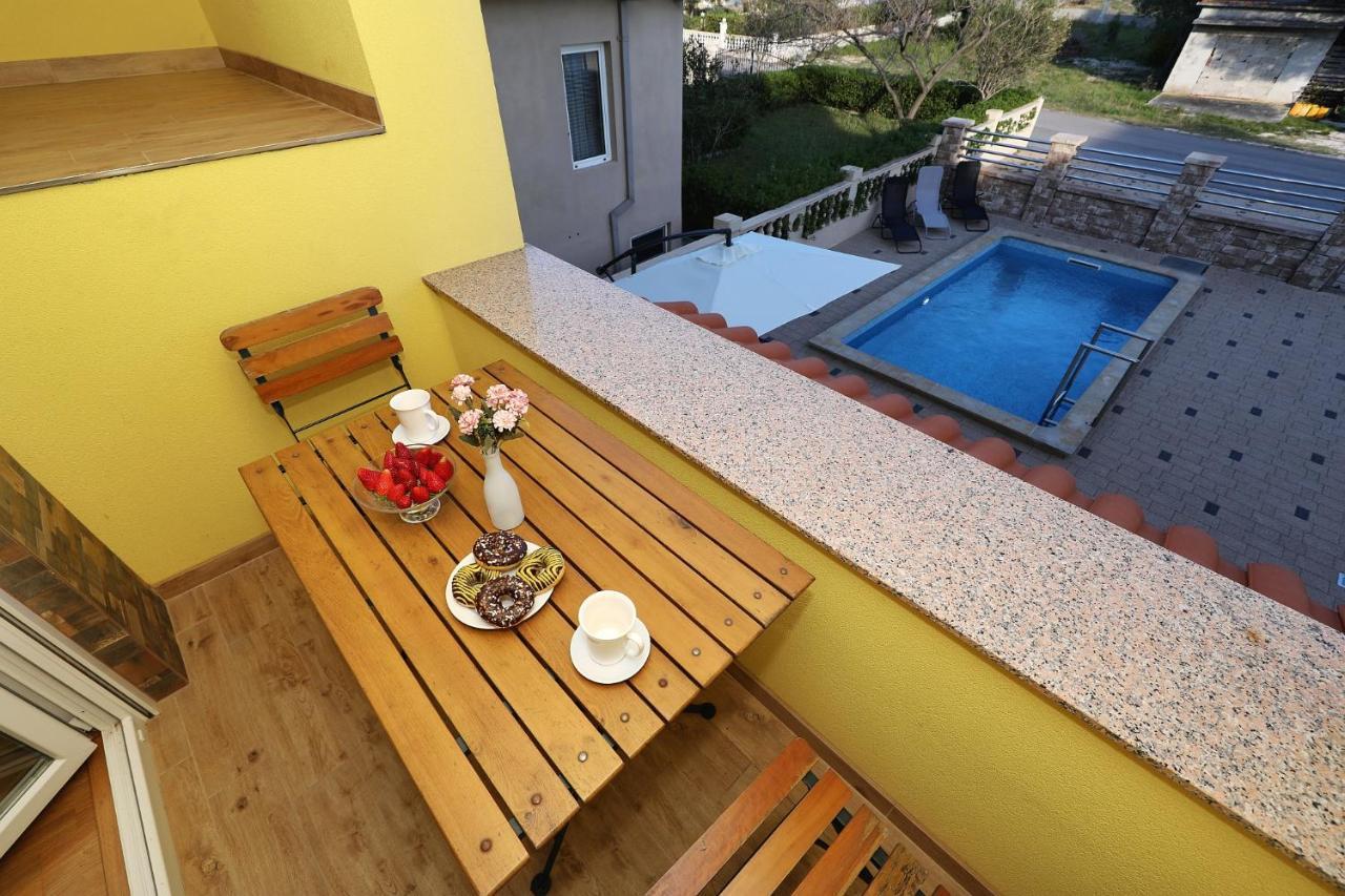 Apartment Oliva *