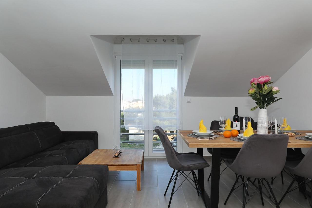 Oliva Apartment Vrsi